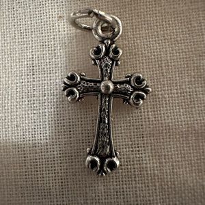 NWT ThirtyOne Keepsake Charm Cross in Antique Pewter and 18” ball chain